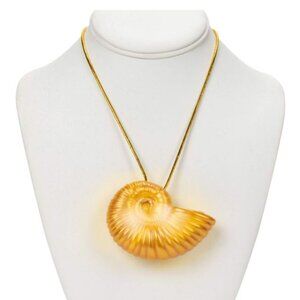 Disney The Little Mermaid Ariel's Singing Sea Shell Necklace, Ages 3+ WORKS